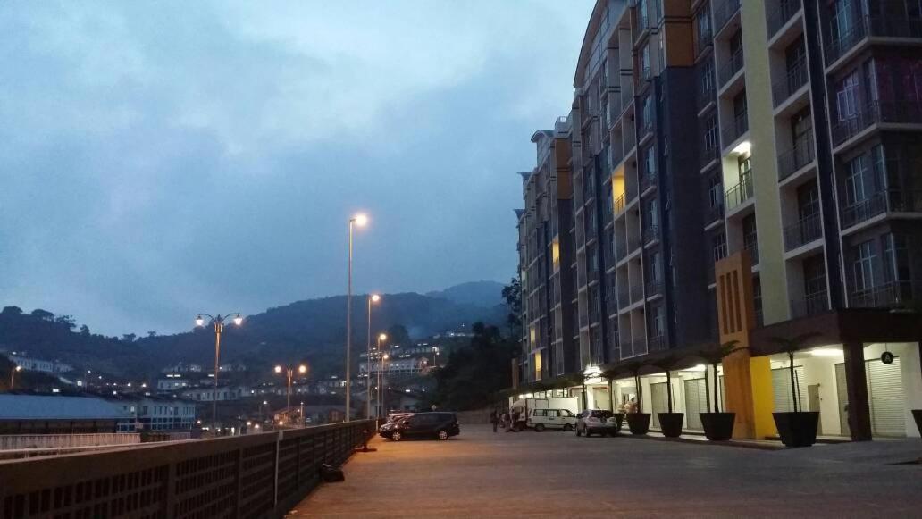 Barrington Square 2 Rooms Apartment At Golden Hill Night Market 브린창 외부 사진